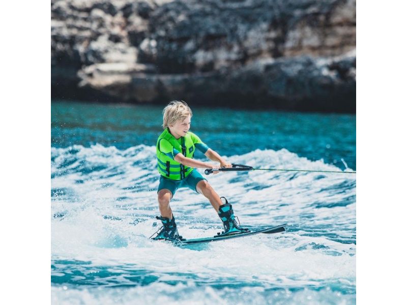 Portare il tuo bambino a fare wakeboard