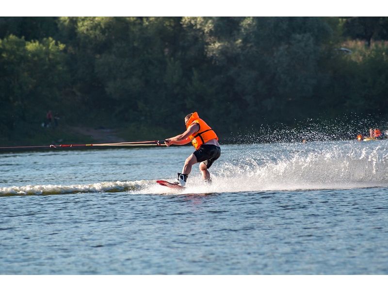 Istruzioni di sicurezza per il wakeboard