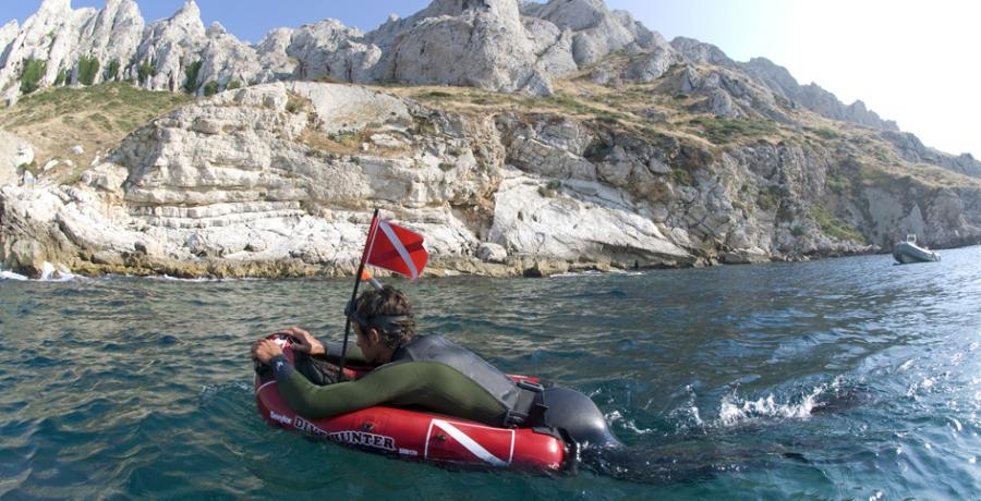 Plancetta sub per la pesca subacquea